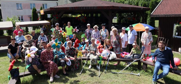 ,,Lato z wiatrakami”