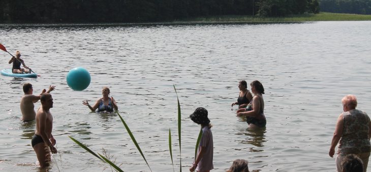 Letnie zabawy w Jeziorze Serwent
