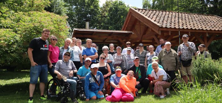 Piesza wycieczka do Pajtun – warsztaty pizzy, gra w bule i łowienie ryb